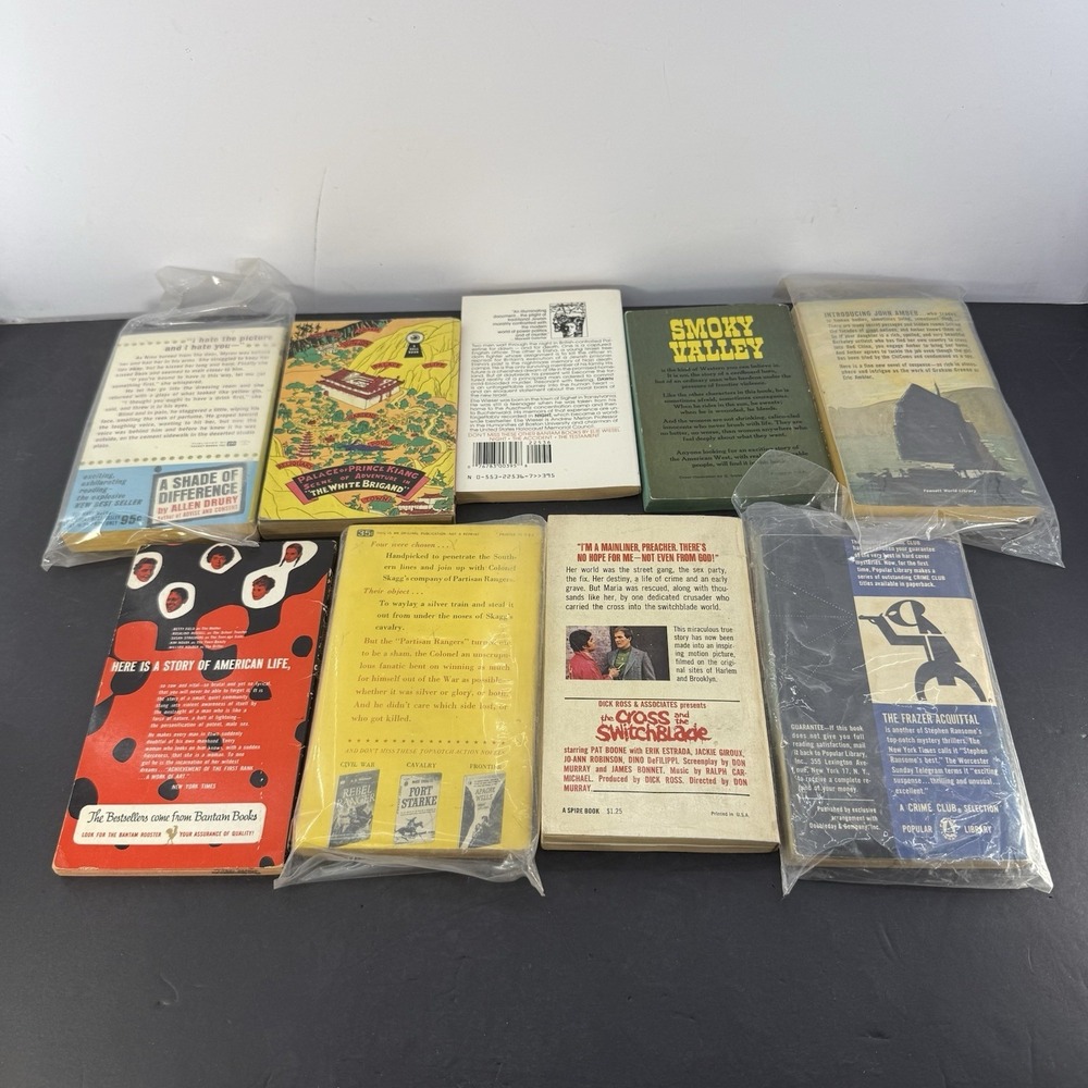 Vintage Paperback Fiction Lot Picnic Elie Wiesel Noir Mystery Drama Pulp - Picture 4 of 4